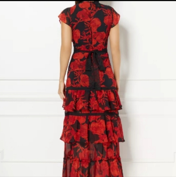 Eva Mendes by NY&Co Florentina Tiered Dress - Picture 2 of 5